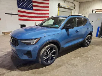 2024 Volvo XC40 YV4L12UK4R2331163