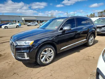2020 Audi Q7 WA1LXAF77LD001902