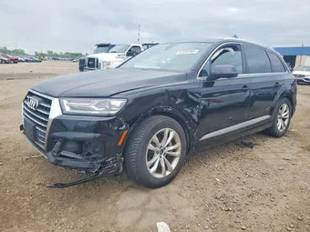 2017 Audi Q7 WA1AAAF75HD004703