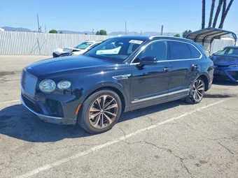 2021 Bentley Bentayga SJAAJ2ZV3MC036590