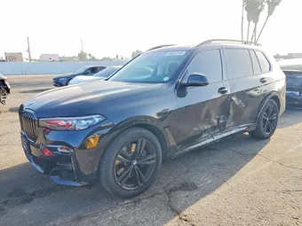 2021 BMW X7 5UXCW2C06M9F10553