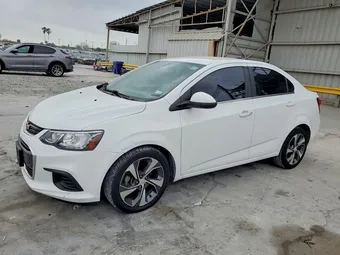 2020 Chevrolet Sonic 1G1JF5SB6L4118235