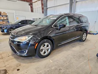 2017 Chrysler Pacifica 2C4RC1EG5HR588814 Lot 57410116