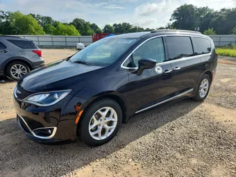 2017 Chrysler Pacifica 2C4RC1BG4HR552715 Lot 58443196