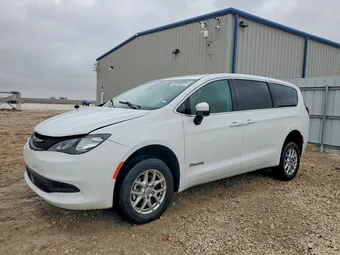 2022 Chrysler Voyager 2C4RC1CG0NR204307
