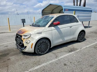 2024 Fiat 500e ZFAFFAA45RX209956