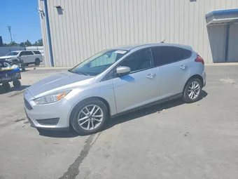 2018 Ford Focus 1FADP3K26JL304520