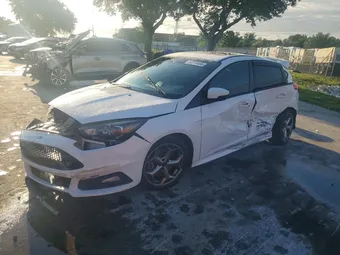 2018 Ford Focus 1FADP3L91JL221301