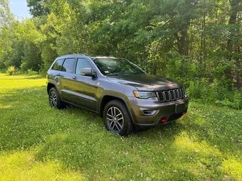 2018 Jeep Grand Cherokee 1C4RJFLGXJC300287