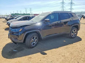 2022 Jeep Compass 3C4NJDDB3NT227327
