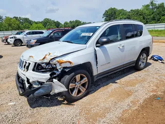 2016 Jeep Compass 1C4NJCBA0GD609330 Lot 57437396