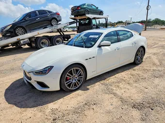 2018 Maserati Ghibli ZAM57XSS5J1290879
