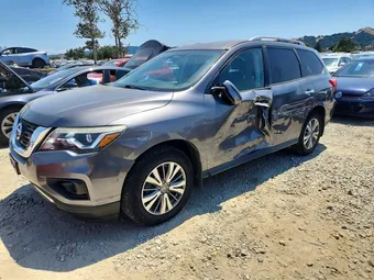 2017 Nissan Pathfinder 5N1DR2MN3HC622610