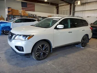 2017 Nissan Pathfinder 5N1DR2MN4HC621868