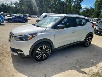 2019 Nissan Kicks 3N1CP5CU6KL526923