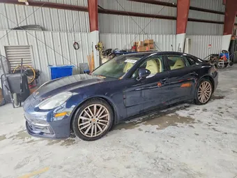 2018 Porsche Panamera WP0AA2A72JL100755