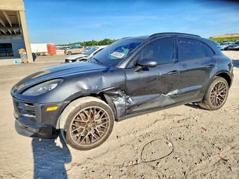 2020 Porsche Macan WP1AB2A56LLB36199 Lot 52692016