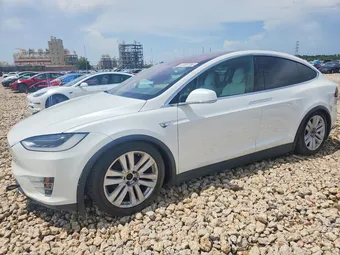 2016 Tesla Model X 5YJXCBE24GF012790