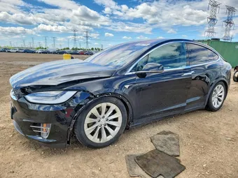 2018 Tesla Model X 5YJXCAE20JF120762