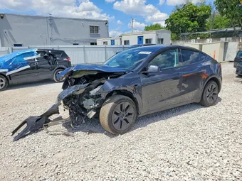 2025 Tesla Model Y 7SAYGDED7SF238291