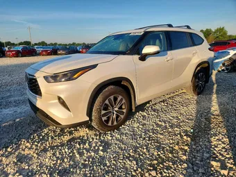 2022 Toyota Highlander 5TDHZRBH2NS253762 Lot 55967436
