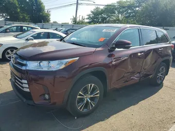 2018 Toyota Highlander 5TDBZRFH2JS863042 Lot 59340286
