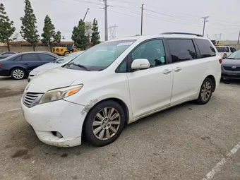 2017 Toyota Sienna 5TDYZ3DC0HS849245