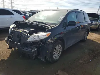 2016 Toyota Sienna 5TDYK3DC6GS721319