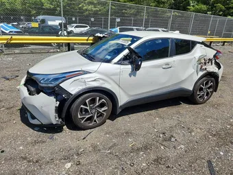 2020 Toyota C-HR NMTKHMBX2LR107067