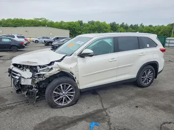 2019 Toyota Highlander 5TDJZRFHXKS614548 Lot 54095646