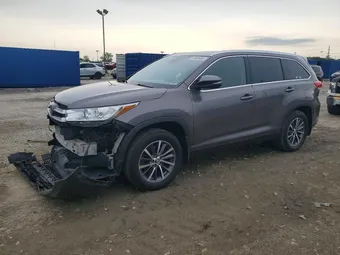 2019 Toyota Highlander 5TDJZRFH5KS942086 Lot 57689496