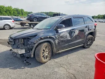 2018 Toyota Highlander 5TDJZRFH7JS560320 Lot 56952776