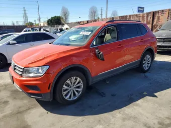 2018 Volkswagen Tiguan 3VV3B7AX9JM162981