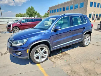 2016 Volkswagen Tiguan WVGBV7AX5GW606931
