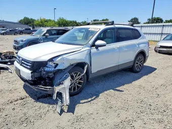2019 Volkswagen Tiguan 3VV2B7AX1KM124769