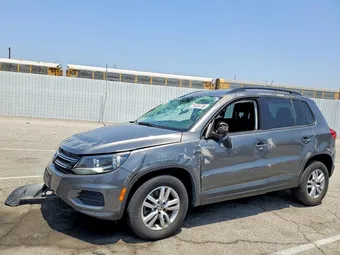 2015 Volkswagen Tiguan WVGAV7AX6FW524197