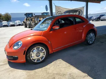 2016 Volkswagen Beetle 3VWJ17AT4GM630112