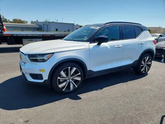 2022 Volvo XC40 YV4ED3UB4N2692361