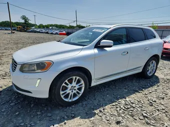 2016 Volvo XC60 YV4612RM5G2790805