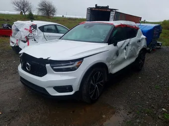 2020 Volvo XC40 YV4162UM3L2316669