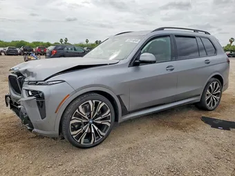 2027 BMW X7 5UX23EM06V9439762