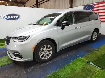 2024 Chrysler Pacifica 2C4RC1BG8RR140458
