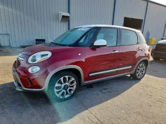 2015 Fiat 500L ZFBCFADH2FZ031548