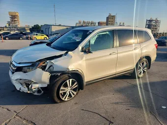 2018 Honda Pilot 5FNYF5H52JB026276