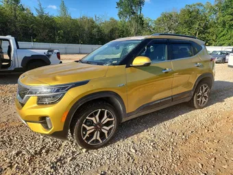 2021 Kia Seltos KNDETCA29M7189159