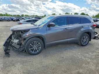 2019 Toyota Highlander 5TDJZRFH7KS592721 Lot 57809086