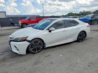 2018 Toyota Camry 4T1B61HK3JU127513