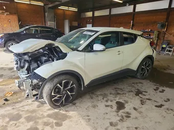 2019 Toyota C-HR NMTKHMBX8KR100400