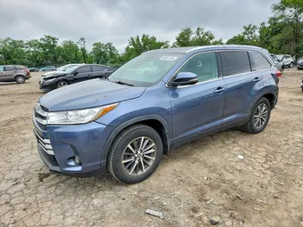 2019 Toyota Highlander 5TDJZRFH4KS989853 Lot 59351436