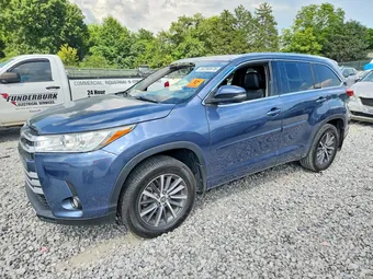 2018 Toyota Highlander 5TDJZRFHXJS802565 Lot 59790676